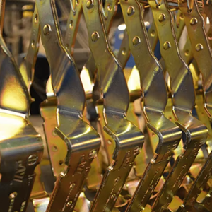 Mạ kẽm vàng cho chế tạo kim loại tấm - Product Image 1