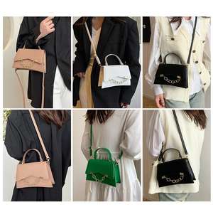 Bolso de Hombro Cuadrado de Piel Sintética PU de Lujo Estilo Bohemio Posey para Mujer con Asa Única y Botón, Tipo Saddle Bag - Product Image 2