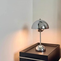 Lampe de table style nordique en forme de bourgeon de fleur, lampe de chevet pour chambre à coucher, interrupteur tactile, lumière d'ambiance, décoration haut de gamme avec abat-jour en forme de champignon pour mariage