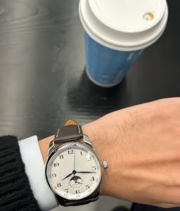 Reloj de Moda para Hombre de Acero Inoxidable con Esfera de Cristal de Zafiro, Movimiento Mecánico, Resistente al Agua, Caja de 40 mm - Product Image 4