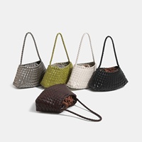 Tas Selempang Wanita Model Anyaman Vintage Trendi, Bahan Kulit PU, Dilengkapi Kantong Serut di Dalam