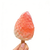 En gros, Popsicle fantaisie en forme de fraise, dessert glacé 3D aux fruits, sorbet, crème glacée croustillante au chocolat, saveur exotique