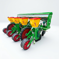 Semoir de maïs tout-terrain à suivi automatique pour semis direct, avec profondeur de plantation limitée et cadre robuste et durable.
