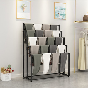 衣料品店用フロアスタンド式アイロン製スカーフ陳列スタンド（ホイール付き、スカーフ、パンツ、毛布などを掛けられる、多層収納、ゴールド） - Product Image 2