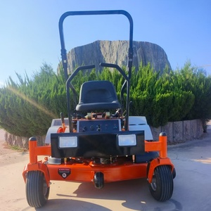 Tondeuse à <span class=keywords><strong>gazon</strong></span> commerciale à essence avec roues antidérapantes pour une coupe rapide de l'herbe et un fonctionnement stable - Product Image 4