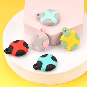 Vente en gros d'échantillons gratuits Étui en silicone pour chien de compagnie Air Tag Boucle Tracker Accessoires Couverture pour étui <span class=keywords><strong>Airtag</strong></span> Porte-clés pour <span class=keywords><strong>Apple</strong></span> - Product Image 1