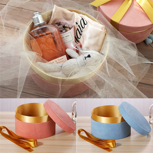 Hồng mềm nhung sô cô la bao bì hộp tròn ống xi lanh với Ribbon dập nổi Matt nhiều lớp các tông cho kẹo hiển thị - Product Image 2