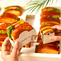 Boîte d'emballage personnalisée pour pâtisseries arabes, desserts, gâteaux et cruffins, avec compartiments, inserts et poignée, pour vente à emporter