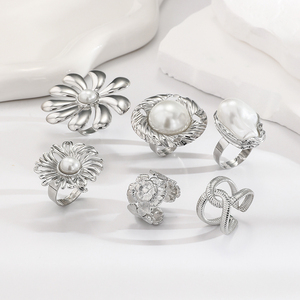 Nouvelles bagues géométriques de luxe léger exagérées, design personnalisé, ensemble de bagues en alliage pour femmes, bijoux à la mode, vente en gros - Product Image 5