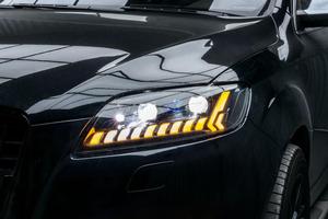 For 06-15 Q7 12V <b>LED</b> <b>Headlight</b> Assembly Modification New Daytime Running Lights Flowing Turn Signal Lens 12v <b>LED</b> <b>Headlights</b> for - Product Image 3