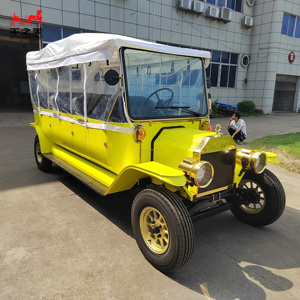 <span class=keywords><strong>Voiture</strong></span> électrique classique jaune vintage avec rideau de pluie, véhicule de tourisme rétro, chariot de défilé de style ancien - Product Image 1