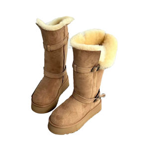 Sepatu Bot Salju Bulu Cokelat dengan Desain Tali Sepatu Berlapis Ganda - Product Image 1
