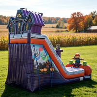 Toboggan gonflable géant à double voie sur le thème de la maison hantée effrayante pour la location d'équipements d'événements d'Halloween