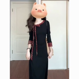 French Hepburn Style Little Black Dress With Bow Long Sleeves Women's Autumn 2025 Slimming Mid Length Sheath Dress - Product Image 1