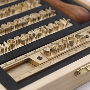 Moule à lettres personnalisé pour logo, outil de gravure en laiton, fer à marquer, moule de marquage à chaud pour cuir, personnalisation d'initiales - Product Image 2