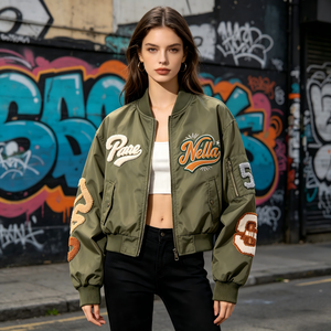 Bomber Leggero Personalizzato da Donna con Ricamo in Ciniglia, Giacca Antivento in Nylon con Scritte in Ciniglia per <span class=keywords><strong>Donne</strong></span> - Product Image 1