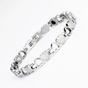 Gelang Pesona Baja Anti Karat Berlapis Emas Laris Manis, Desain Hati Berongga Model Terbaru Terapi <span class=keywords><strong>Magnet</strong></span> Trendi untuk Pasangan - Product Image 2