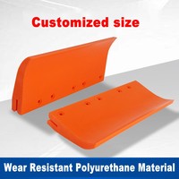 Système de nettoyage de courroie de type segment de balayeuse de convoyeur de grattoir de polyuréthane robuste avec roulement à rouleaux pour les industries d'entrepôt