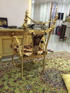 Poltrona di flanella intagliata oro <span class=keywords><strong>classica</strong></span> italiana per sala <span class=keywords><strong>da</strong></span> pranzo <span class=keywords><strong>camera</strong></span> <span class=keywords><strong>da</strong></span> letto Hotel Bar per soggiorno interno casa - Product Image 4