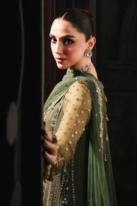 Traje de 3 piezas sin coser de chifón bordado de lujo Charizma – Colección Dastan‑e‑Jashan |   Ropa Formal Pakistaní de Primera Calidad - Product Image 2