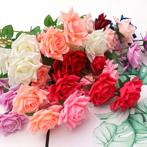 ชุดดอกกุหลาบประดิษฐ์แบบจำลอง สำหรับตกแต่งงานแต่งงานและบ้าน ทำจากพลาสติกและผ้าไหม คุณภาพสูง - Product Image 2