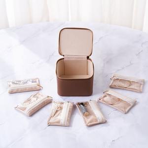 Boîte Cadeau de Luxe en Cuir PU Imperméable, Durable et Tendance, Motif Carré Moderne, 6 Compartiments, pour Bijoux de Voyage - Product Image 3