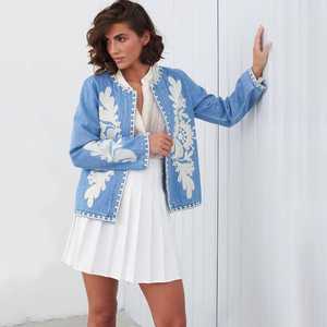 Veste pour femme en coton d'automne matelassée, de qualité supérieure, nouvelle conception, faite à la main, broderie Kantha Suzani, écologique, unique, bohème - Product Image 1