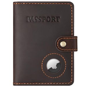<span class=keywords><strong>Porte</strong></span>-passeport personnalisé en cuir Crazy Horse pour femmes et hommes, portefeuille vintage fin avec protection RFID et emplacement pour AirTag - Product Image 1