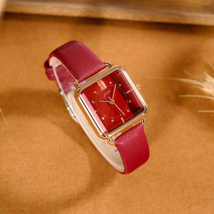 Reloj de Mujer Vintage con Esfera Cuadrada Grande, Correa de Cuero, Resistente al Agua, Cuarzo, Estilo Elegante para Navidad - Product Image 1