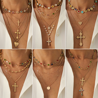 Collier Croix Géométrique Irrégulier Tendance avec Strass Colorés et Pendentif Cercle Perle pour Femme - Accessoire Très Vendu