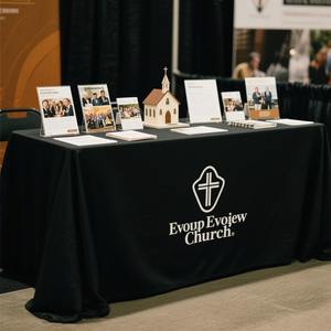 ผ้าปูโต๊ะร้านอาหาร<span class=keywords><strong>บุฟเฟ่ต์</strong></span>ผ้าโพลีเอสเตอร์นอนวูฟเวนกันน้ำกันฝุ่นทำความสะอาดง่ายนำกลับมาใช้ใหม่ได้ประหยัดค่าใช้จ่ายในการดำเนินงาน - Product Image 3