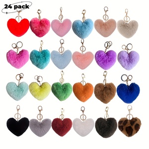 Nhà Máy Bán Hàng Trực Tiếp Trái Tim <span class=keywords><strong>Keychain</strong></span> Màu Đỏ Sang Trọng Đồ Chơi Túi Quyến Rũ Cảm Thấy Fluffy Màu Hồng Vòng Hình Dạng Móc Chìa Khóa Sang Trọng - Product Image 1