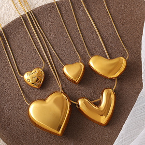 Collar con colgante de corazón de acero inoxidable chapado en oro de 18 quilates, cadena para clavícula para mujer, regalo de joyería, diseño irregular - Product Image 2