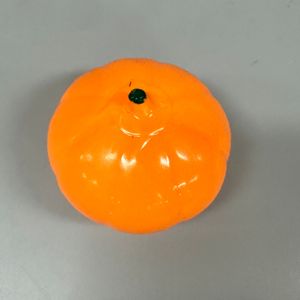 Décoration d'Halloween : Grande citrouille jouet compressible ultra-douce, balle à presser amusante et apaisante pour garçons et filles - Product Image 1
