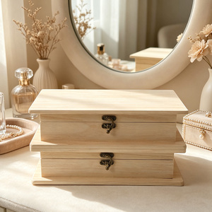 Scatola Portaoggetti <span class=keywords><strong>in</strong></span> <span class=keywords><strong>Legno</strong></span> di Pino Naturale con Cerniera e Chiusura <span class=keywords><strong>in</strong></span> Metallo Vintage per Collezione Fai-da-Te di Souvenir - Product Image 3
