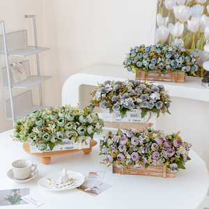 Maceta de valla de <span class=keywords><strong>rosas</strong></span> artificiales de estilo americano de 30cm, vegetación de imitación y flores de loto para Navidad, decoración del hogar, sala de estar - Product Image 4