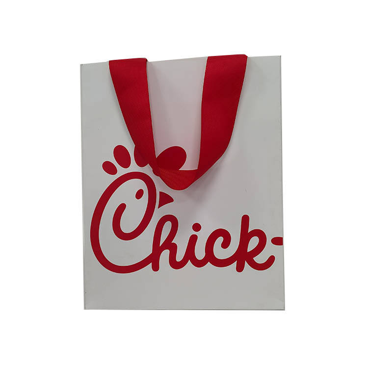 สีขาวและสีแดง