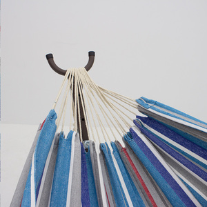 <span class=keywords><strong>Hamac</strong></span> <span class=keywords><strong>brésilien</strong></span> Backyard <span class=keywords><strong>Hamac</strong></span> en coton à usage extérieur et intérieur <span class=keywords><strong>Hamac</strong></span> portable à rayures bleues sans support - Product Image 5