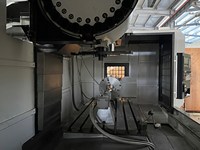 VMC1580 CNC Máquina de torno vertical de 3 ejes de alta precisión GSK Siemens FANUC Sistema de control Centro de torneado automático Husillo BT40