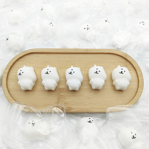 NOUVEAU Jouet anti-stress Instagram Viral Mini Ours en Peluche Neigeux - Doux, collant et rebondissant pour adolescents et adultes, pour une ambiance joyeuse instantanée - Product Image 3