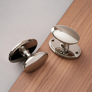 Ensemble <span class=keywords><strong>de</strong></span> poignées <span class=keywords><strong>de</strong></span> <span class=keywords><strong>porte</strong></span> en laiton poli, style minimaliste moderne, 50 pièces MOQ, vente en gros pour projets résidentiels - Product Image 5