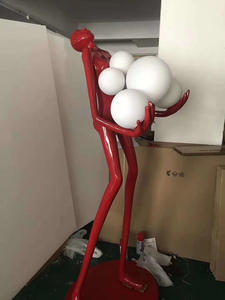 مصباح أرضي على شكل إنسان، مصباح LED أرضي حديث، منحوتة فندقية على الطراز الشمالي لزاوية غرفة المعيشة، منحوتة من الراتنج بإضاءة دافئة، فن تجسيدي - Product Image 4