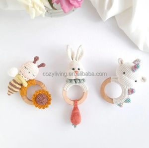 Ins Venta caliente mano ganchillo nube Animal sonajeros <span class=keywords><strong>Amigurumi</strong></span> estrella y <span class=keywords><strong>Luna</strong></span> estilo niños sonajero juguetes hilo de algodón seguridad para bebé - Product Image 4