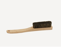 Brosse d'escalade avec manche en bois