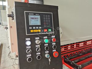 Cizalla de chapa de <span class=keywords><strong>metal</strong></span> CNC 10x3200mm Máquina cortadora de acero inoxidable de acero al carbono Cizalla de guillotina - Product Image 5