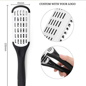 Peigne à <span class=keywords><strong>cheveux</strong></span> avec logo personnalisé, vente en gros, peigne à <span class=keywords><strong>cheveux</strong></span> avec pince, <span class=keywords><strong>brosse</strong></span> à lisser, démêler, <span class=keywords><strong>cheveux</strong></span> secs ou mouillés, bouclés, <span class=keywords><strong>fins</strong></span>, classique, noir et blanc - Product Image 3