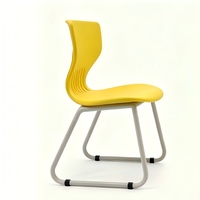 Chaise d'école ergonomique empilable moderne en plastique PP écologique avec dossier et structure métallique pour la maison, le bureau, l'université et la salle de classe