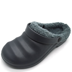 Chaussures de jardin en EVA pour hommes, fabriquées par le fabricant, sandales plates légères avec doublure en fourrure amovible, pantoufles chaudes pour le printemps et l'été - Product Image 3