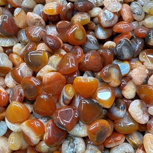 Vendita all'Ingrosso di Artigianato in Cristallo Naturale di Alta Qualità, Cuore in Corniola Lucidato per Decorazione e Guarigione - Product Image 1