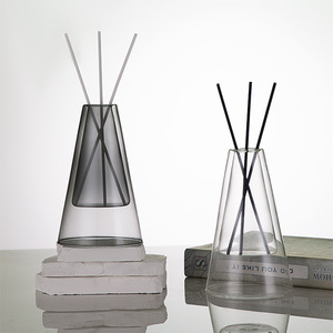 Diffusore di Fragranza Nordico Semplice in Vetro Trasparente, Bottiglia Volatile da Appendere per Interni, per Aromaterapia e Candele, Vendita all'Ingrosso - Product Image 2